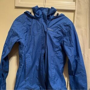 Marmot Blue rain Jacket Water-Resistant Hooded Design